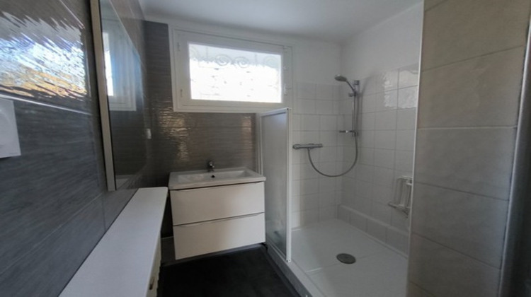 Ma-Cabane - Location Appartement RIVE DE GIER, 56 m²