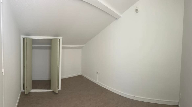 Ma-Cabane - Location Appartement RIVE-DE-GIER, 64 m²