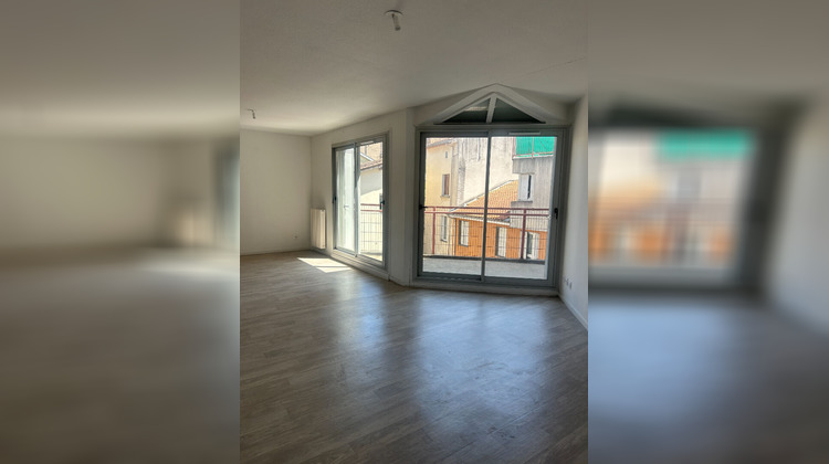 Ma-Cabane - Location Appartement RIVE-DE-GIER, 86 m²