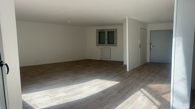 Ma-Cabane - Location Appartement RIVE-DE-GIER, 75 m²