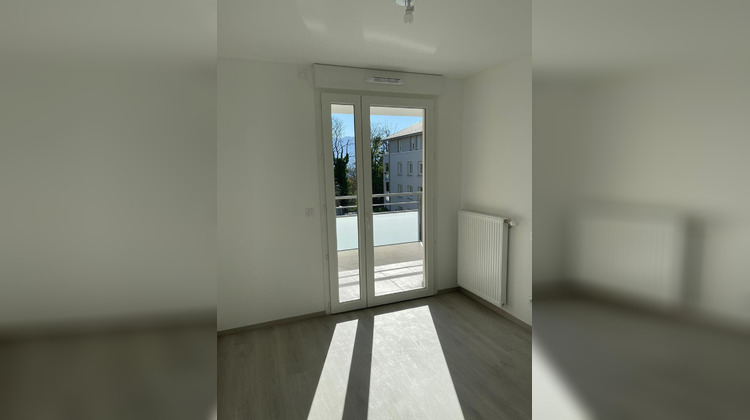 Ma-Cabane - Location Appartement Rives, 85 m²