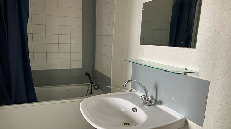 Ma-Cabane - Location Appartement ROANNE, 29 m²