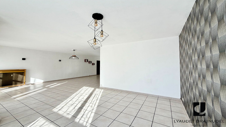 Ma-Cabane - Location Appartement ROANNE, 106 m²