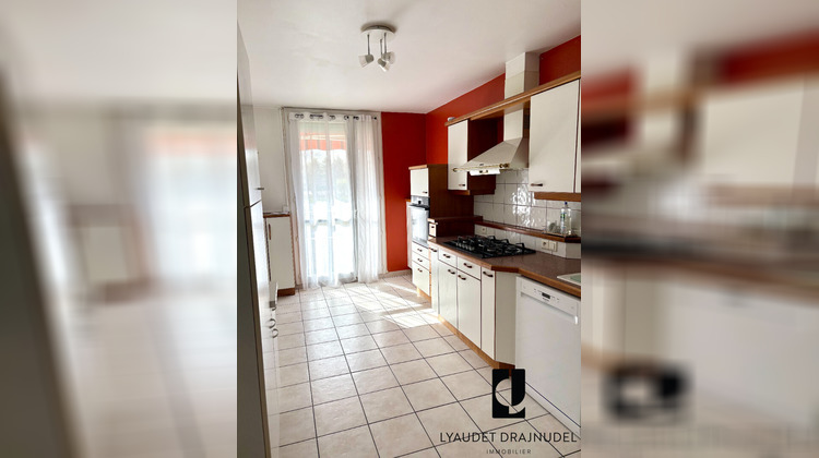 Ma-Cabane - Location Appartement ROANNE, 106 m²