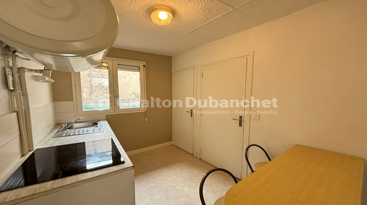 Ma-Cabane - Location Appartement ROANNE, 42 m²