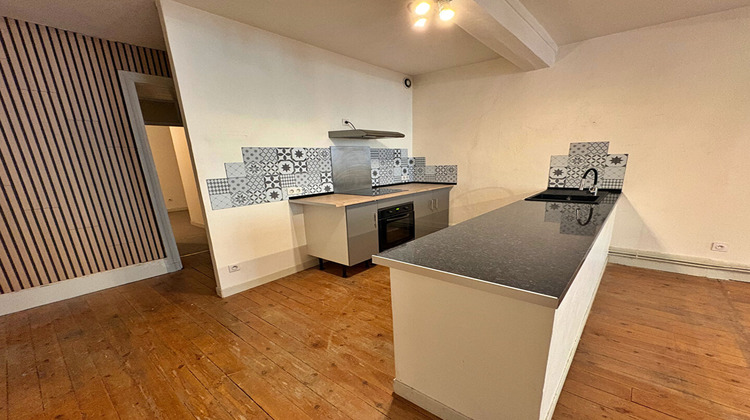 Ma-Cabane - Location Appartement ROANNE, 71 m²