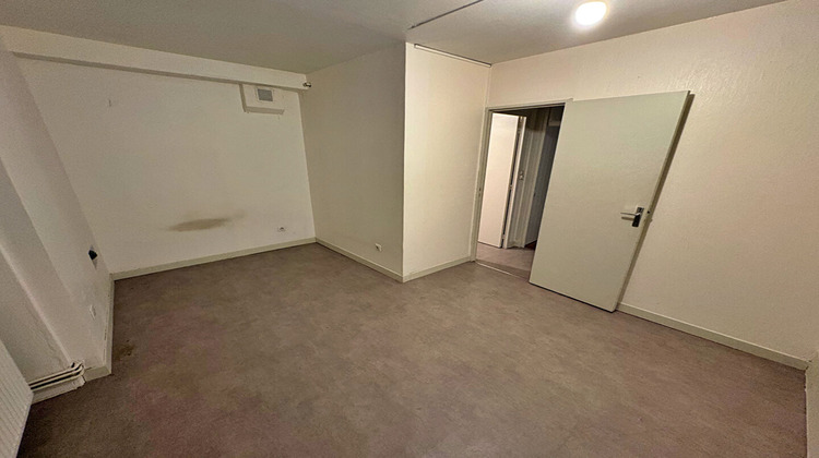 Ma-Cabane - Location Appartement ROANNE, 71 m²