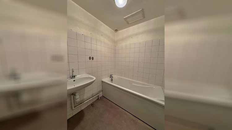 Ma-Cabane - Location Appartement ROANNE, 71 m²