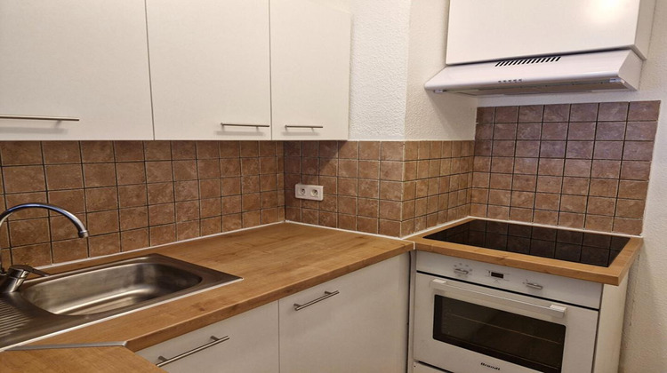Ma-Cabane - Location Appartement ROANNE, 44 m²
