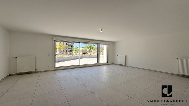 Ma-Cabane - Location Appartement ROANNE, 100 m²