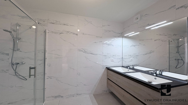 Ma-Cabane - Location Appartement ROANNE, 100 m²