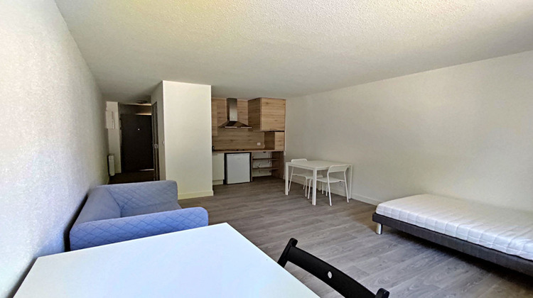 Ma-Cabane - Location Appartement ROANNE, 26 m²