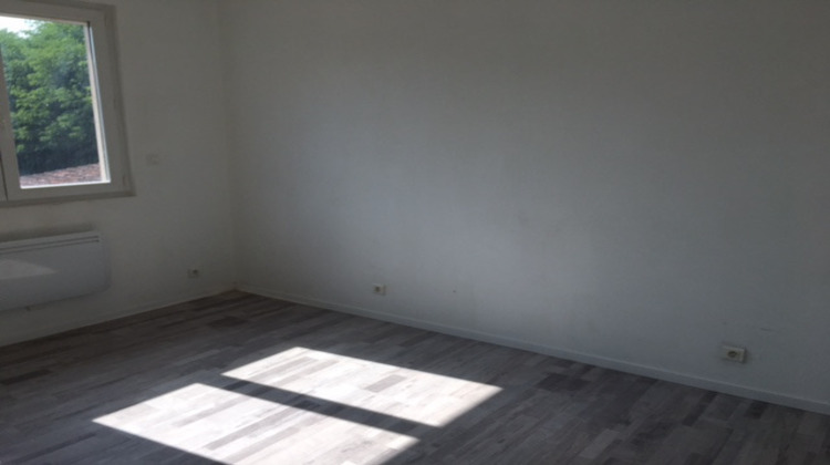 Ma-Cabane - Location Appartement ROANNE, 43 m²