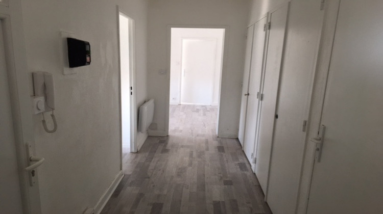 Ma-Cabane - Location Appartement ROANNE, 43 m²