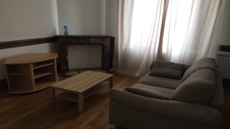 Ma-Cabane - Location Appartement ROANNE, 40 m²