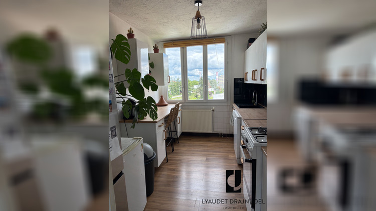 Ma-Cabane - Location Appartement ROANNE, 84 m²