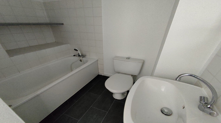 Ma-Cabane - Location Appartement ROANNE, 33 m²