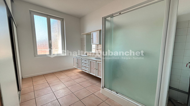 Ma-Cabane - Location Appartement ROANNE, 67 m²