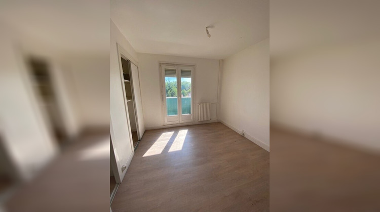 Ma-Cabane - Location Appartement ROANNE, 73 m²