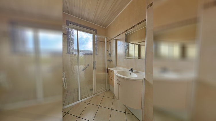 Ma-Cabane - Location Appartement ROANNE, 75 m²