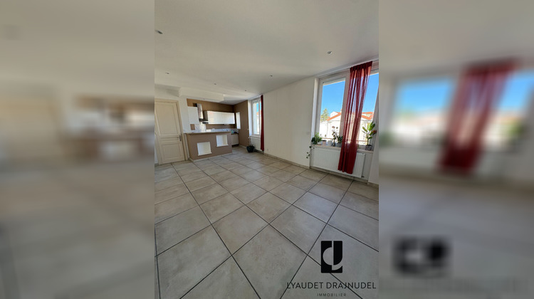Ma-Cabane - Location Appartement ROANNE, 79 m²