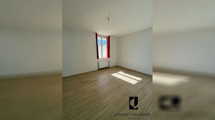 Ma-Cabane - Location Appartement ROANNE, 79 m²
