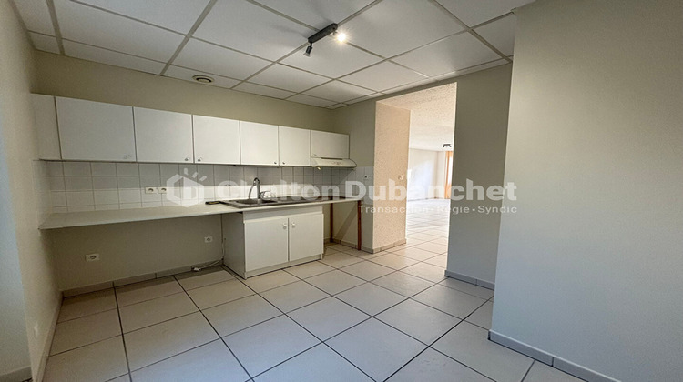 Ma-Cabane - Location Appartement ROANNE, 48 m²