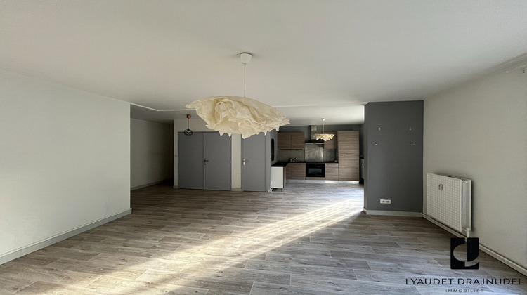 Ma-Cabane - Location Appartement ROANNE, 73 m²