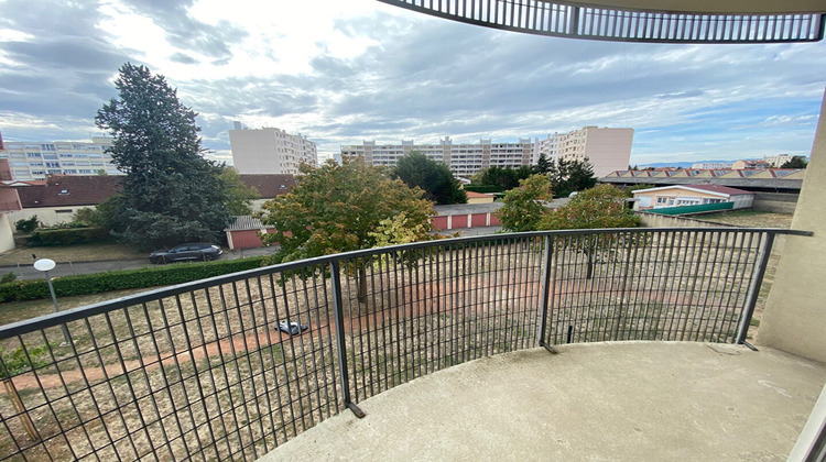 Ma-Cabane - Location Appartement ROANNE, 62 m²