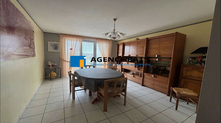 Ma-Cabane - Location Appartement Roche la Moliere, 85 m²