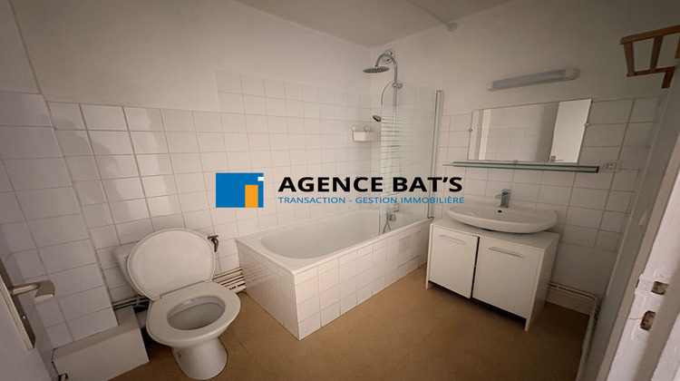Ma-Cabane - Location Appartement ROCHE-LA-MOLIERE, 49 m²