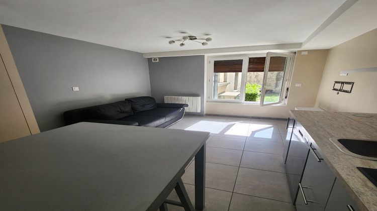 Ma-Cabane - Location Appartement Roche la Moliere, 35 m²