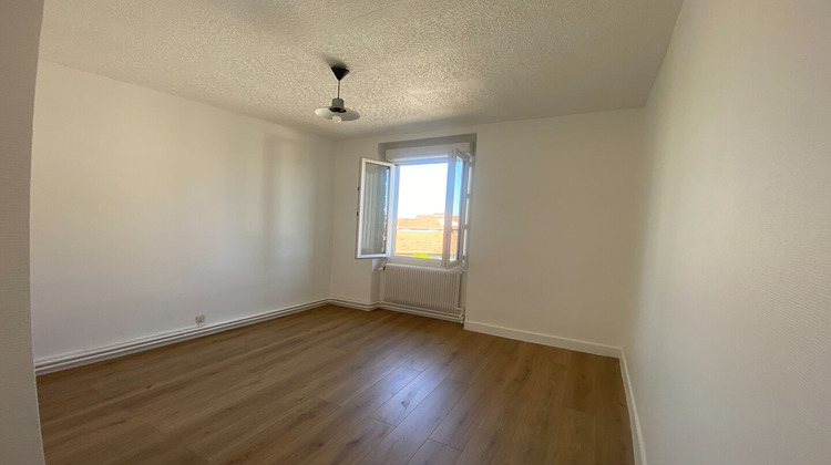 Ma-Cabane - Location Appartement Roche la Moliere, 42 m²