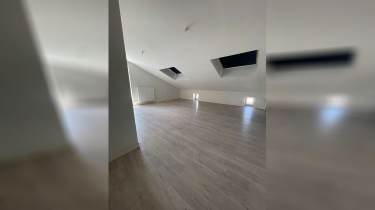 Ma-Cabane - Location Appartement ROCHE-LA-MOLIERE, 64 m²