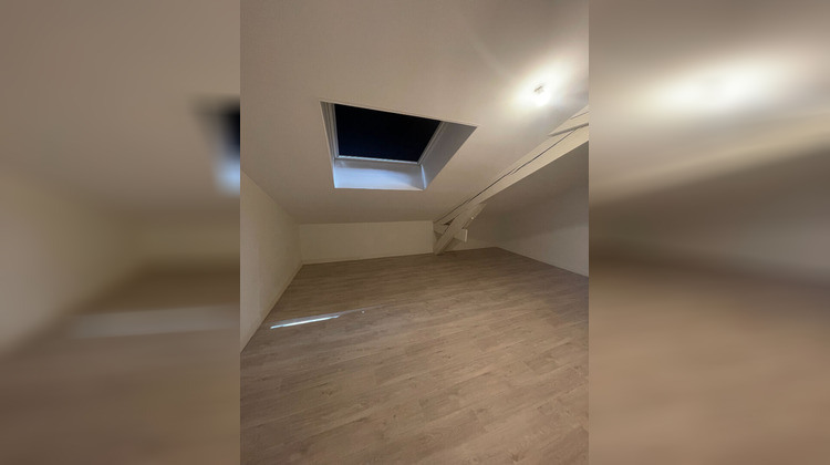 Ma-Cabane - Location Appartement ROCHE-LA-MOLIERE, 64 m²