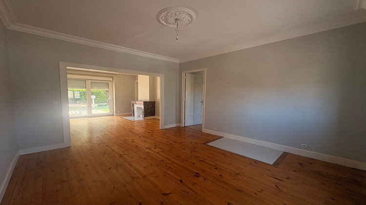 Ma-Cabane - Location Appartement ROCHE-LA-MOLIERE, 96 m²