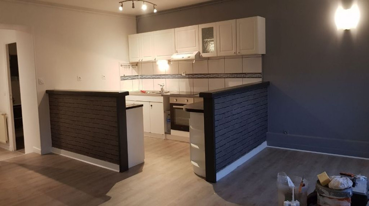 Ma-Cabane - Location Appartement ROCHE-LA-MOLIERE, 50 m²