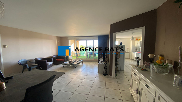 Ma-Cabane - Location Appartement ROCHE-LA-MOLIERE, 77 m²