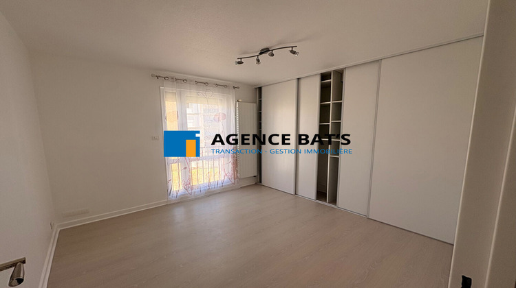 Ma-Cabane - Location Appartement Roche la Moliere, 80 m²