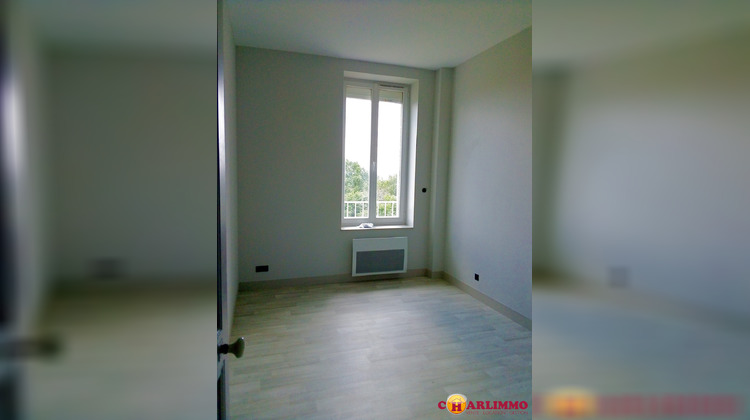 Ma-Cabane - Location Appartement Rochechouart, 51 m²