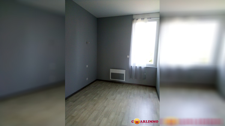 Ma-Cabane - Location Appartement Rochechouart, 65 m²