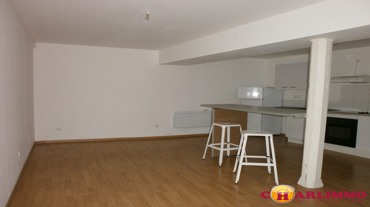 Ma-Cabane - Location Appartement Rochechouart, 29 m²