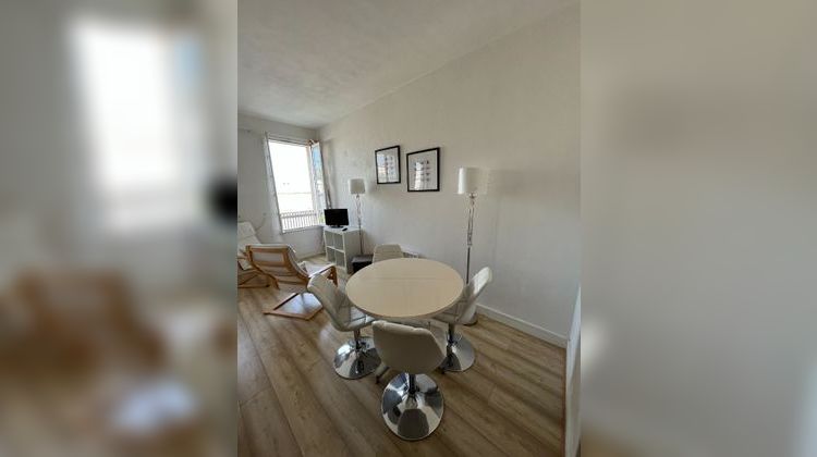 Ma-Cabane - Location Appartement ROCHEFORT, 26 m²