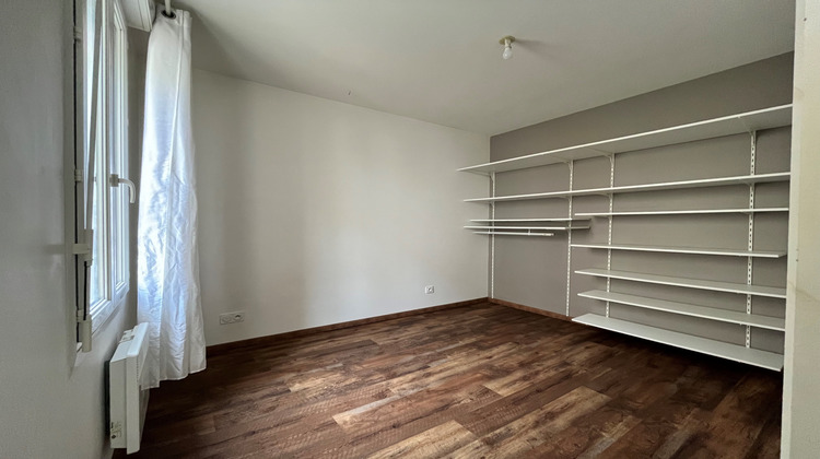 Ma-Cabane - Location Appartement Rochefort, 27 m²