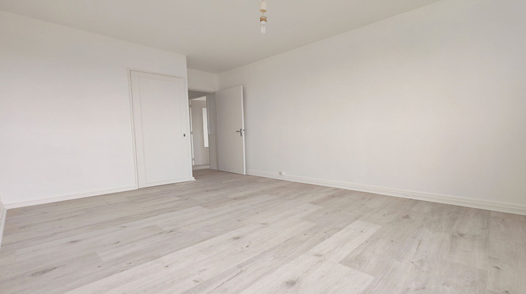 Ma-Cabane - Location Appartement ROCHEFORT, 69 m²