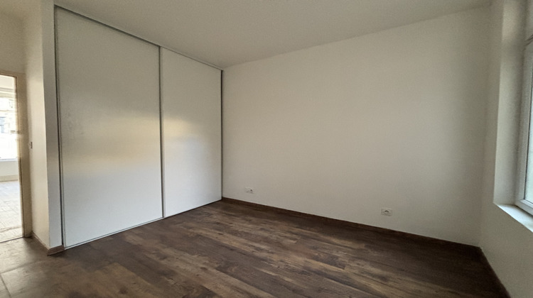 Ma-Cabane - Location Appartement Rochefort, 32 m²