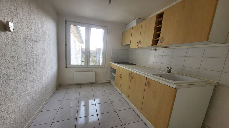 Ma-Cabane - Location Appartement ROCHEFORT, 31 m²