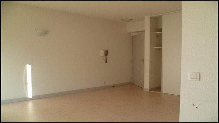 Ma-Cabane - Location Appartement ROCHEFORT, 23 m²