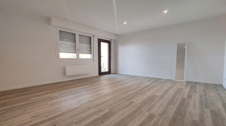 Ma-Cabane - Location Appartement ROCHEFORT, 30 m²