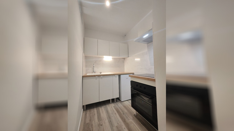 Ma-Cabane - Location Appartement ROCHEFORT, 30 m²